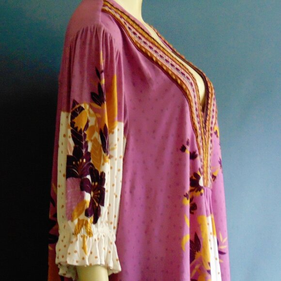 Bl^nk London Anthropologie Stephanie V-Neck Top L - Picture 9 of 14